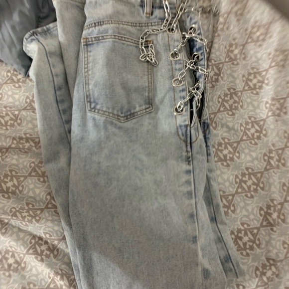 Shein Chain Up Jeans - Picture 2 of 4